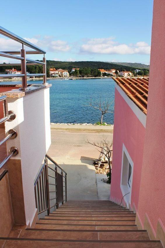 Apartments Zvone1 Veli Rat Exterior photo