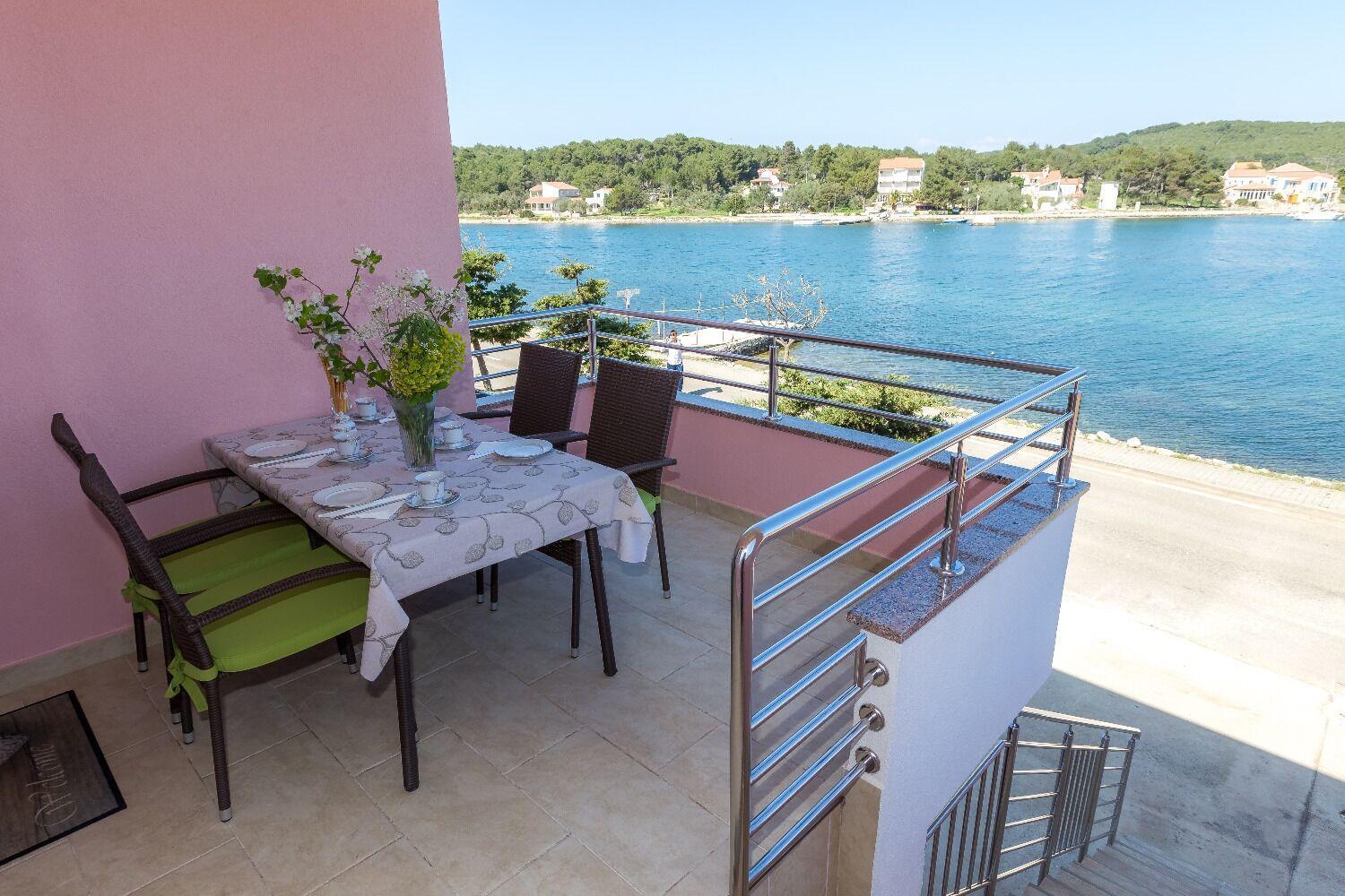 Apartments Zvone1 Veli Rat Exterior photo