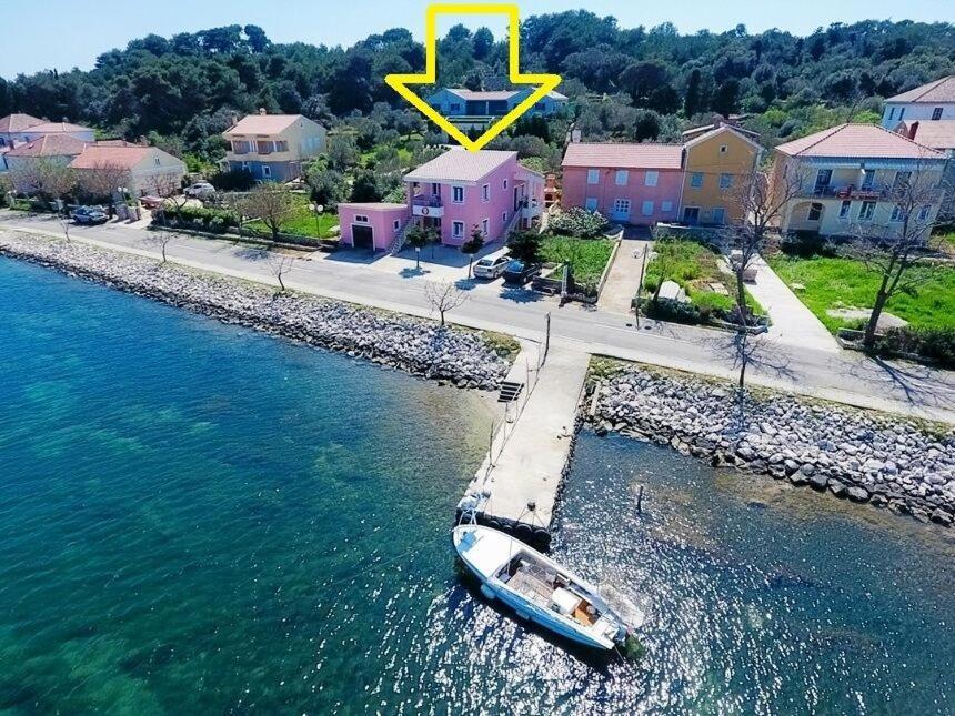Apartments Zvone1 Veli Rat Exterior photo